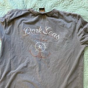 Dark seas tee